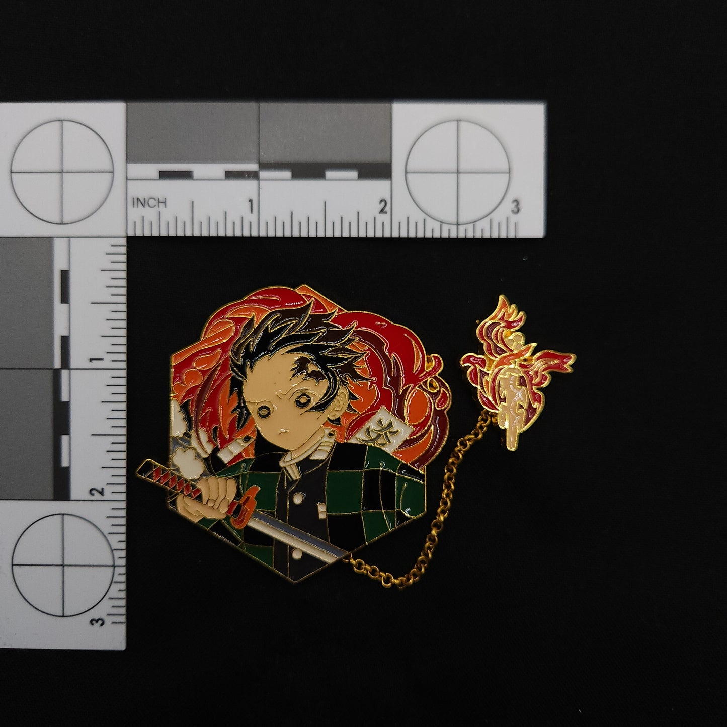 Demon Slayer Tanjiro W/ Chain Pin