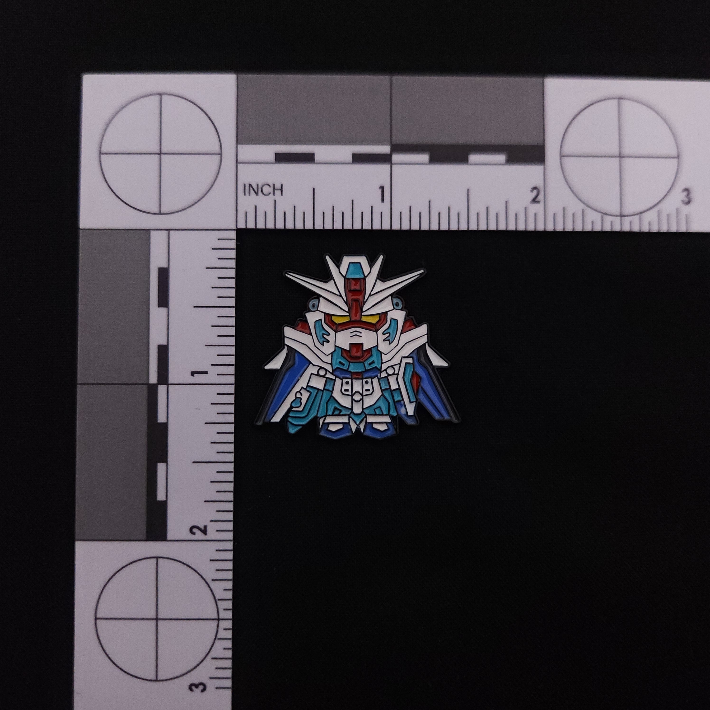 Mobile Suit Gundam Freedom Suit Mini Pin