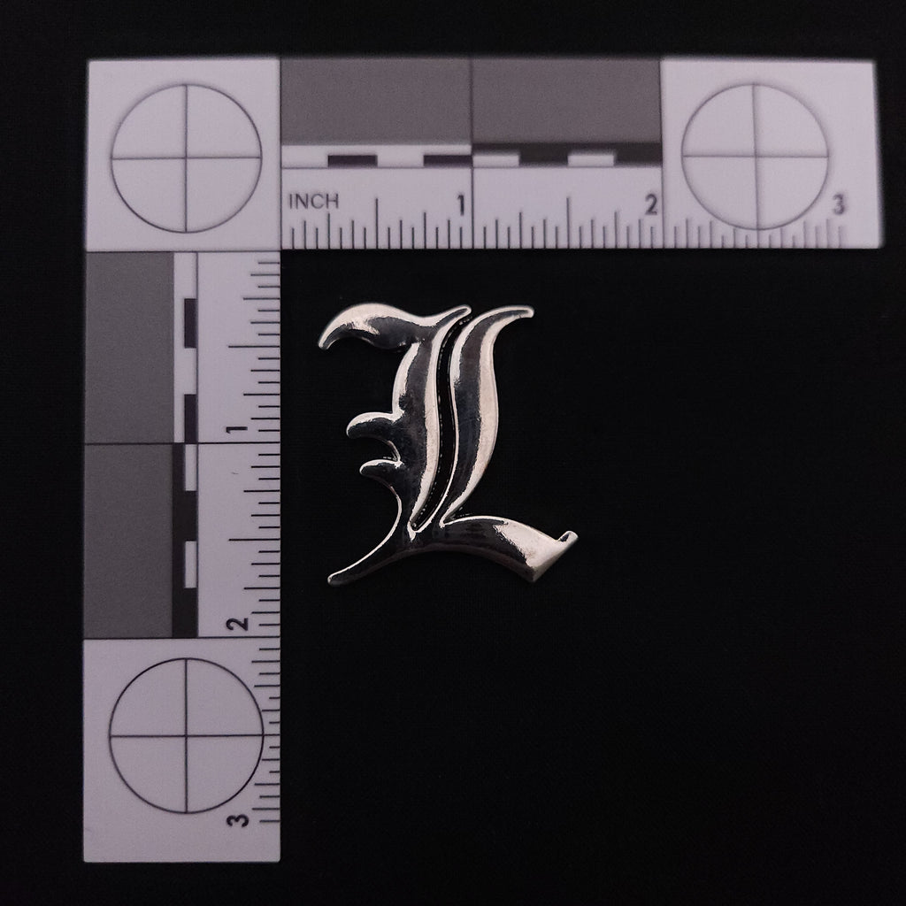 Death Note L Logo Pin