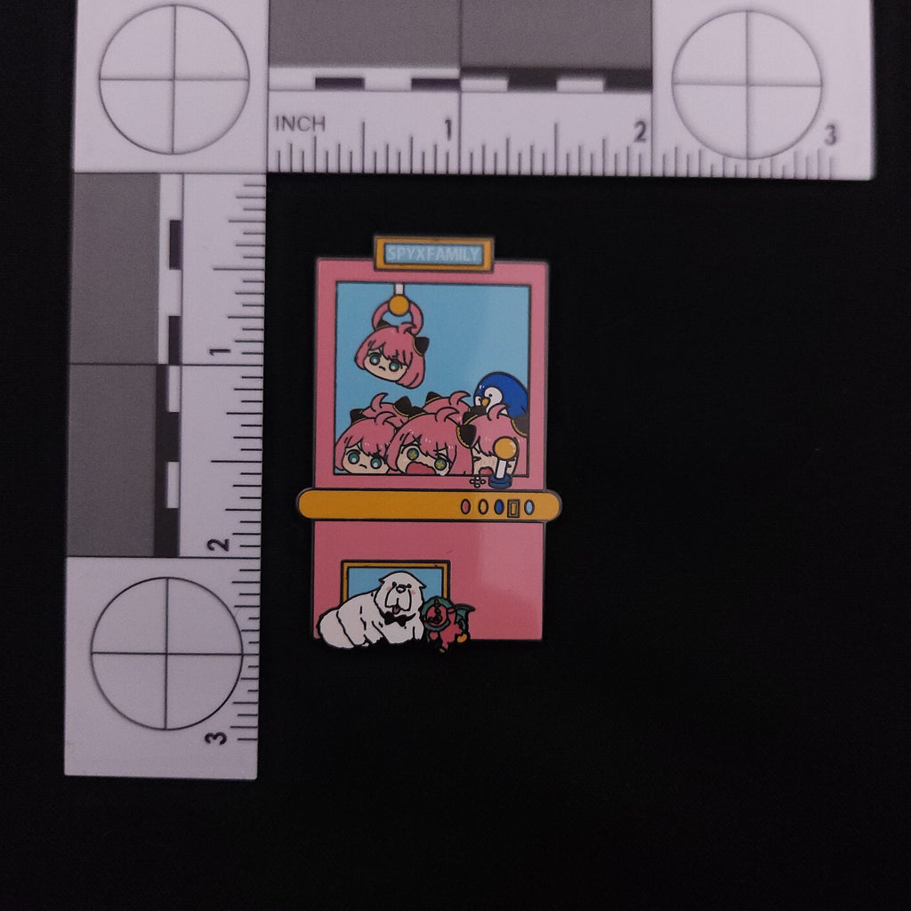Spy x Family Claw Machine Pin
