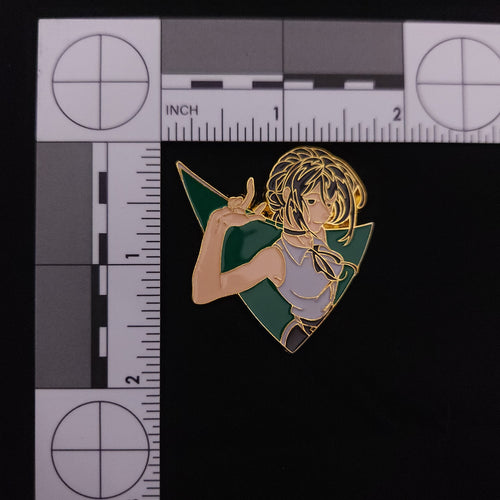 Chainsaw Man Reze Action Pin