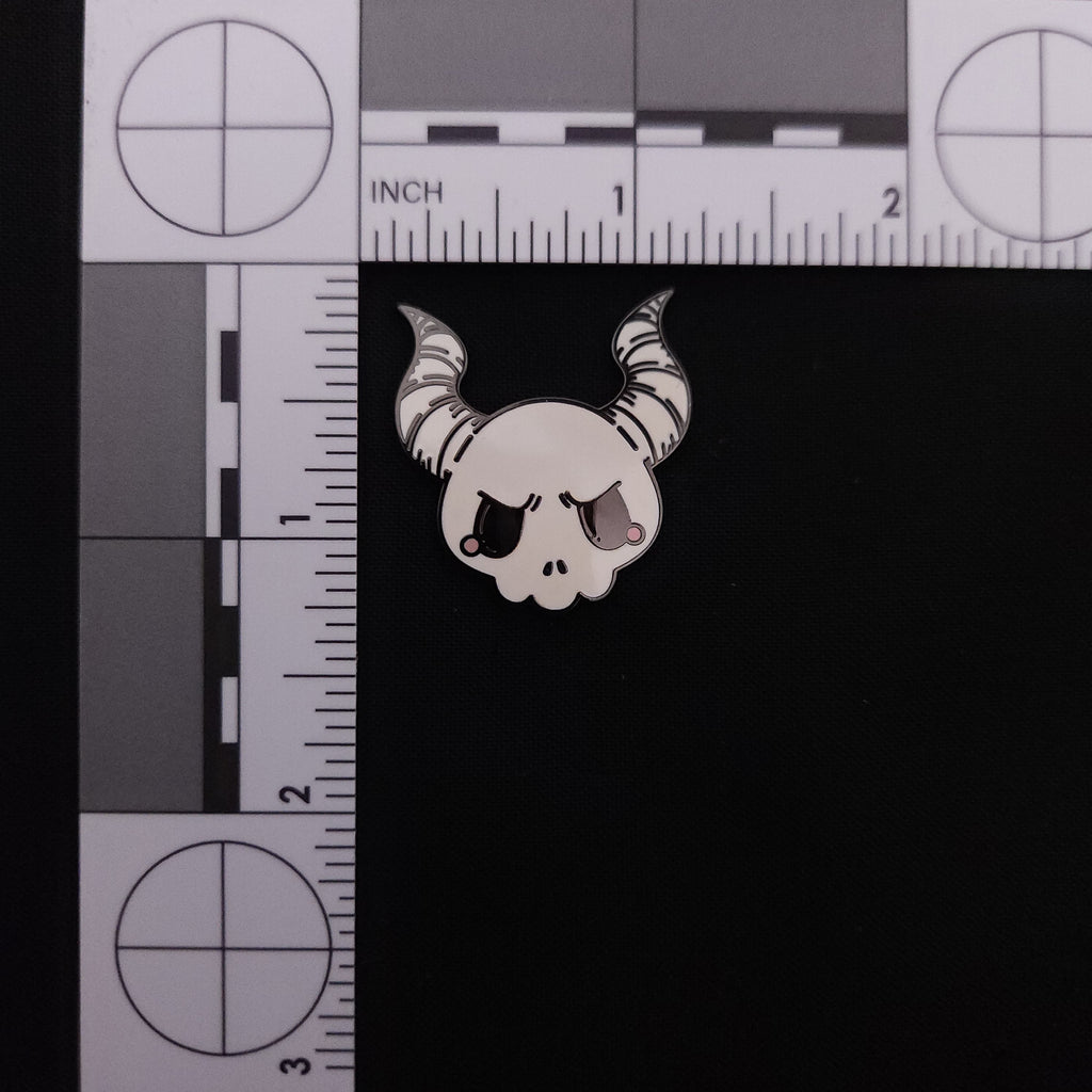 Horned Skull Pin