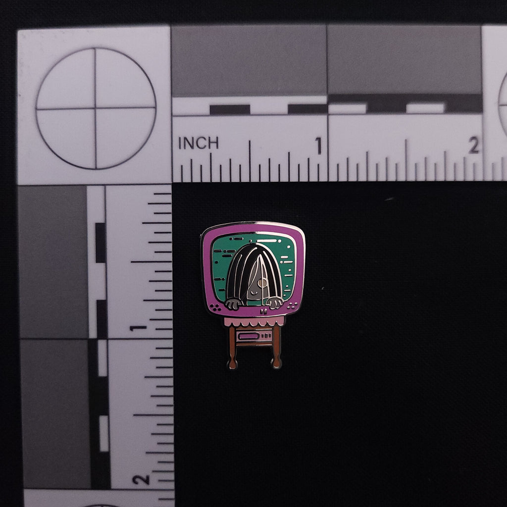 Horror The Ring Cute Pin