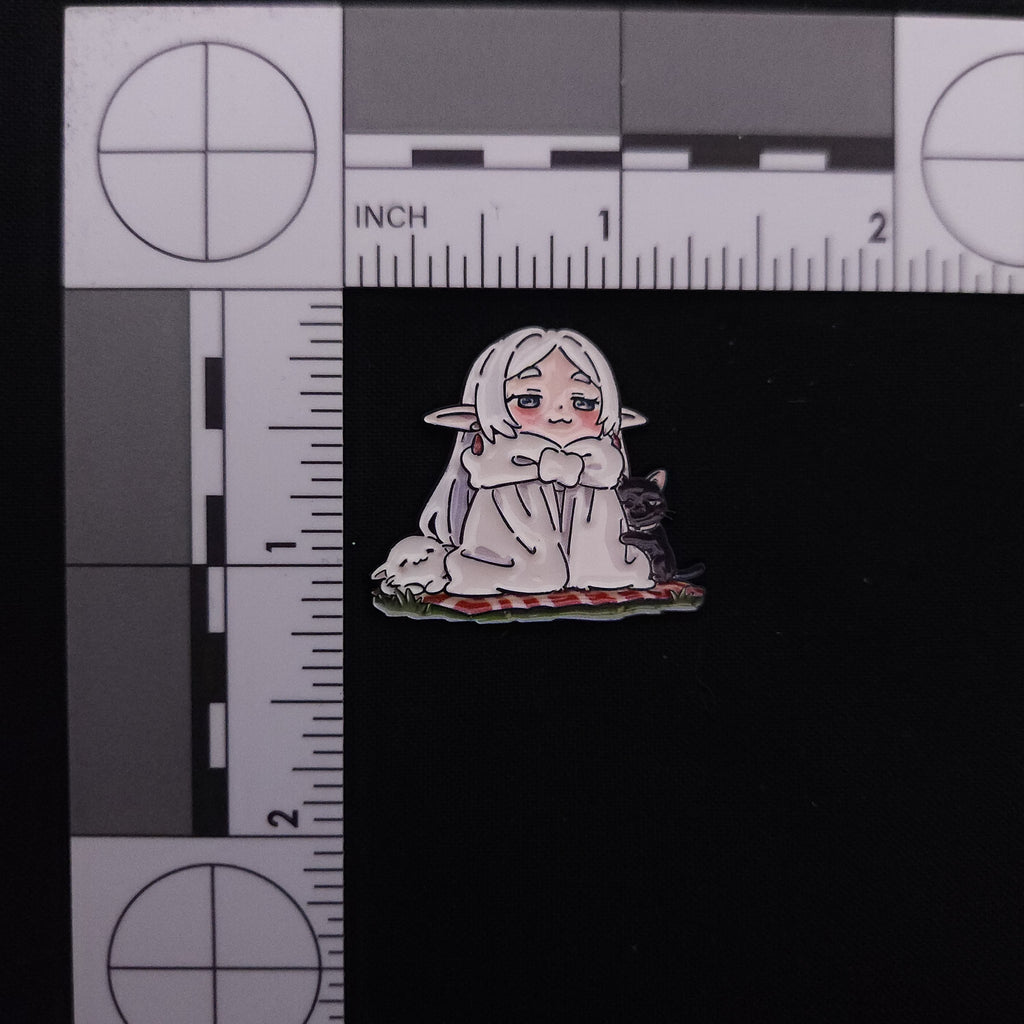 Frieren Warm Chibi Frieren Pin