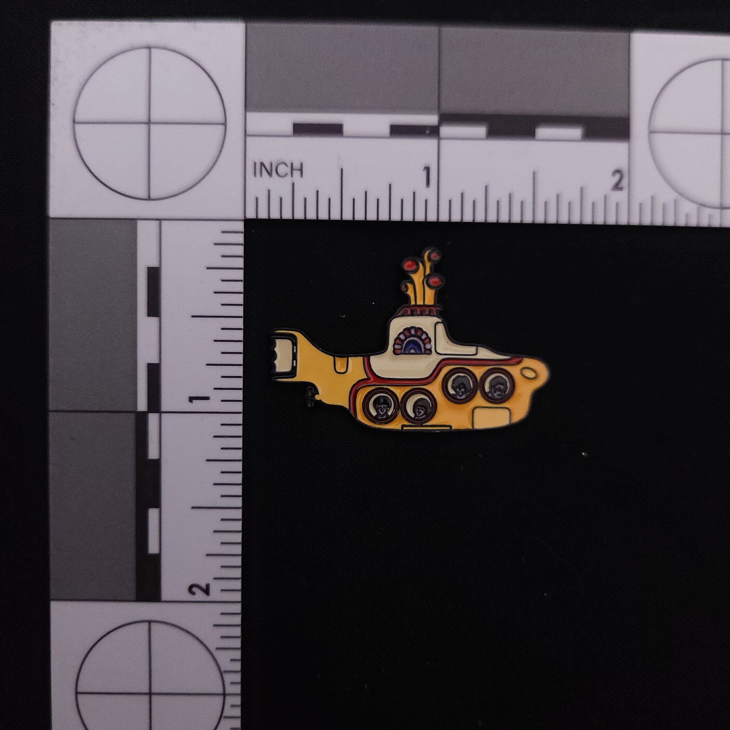 Bands The Beatles Yellow Submarine Pin