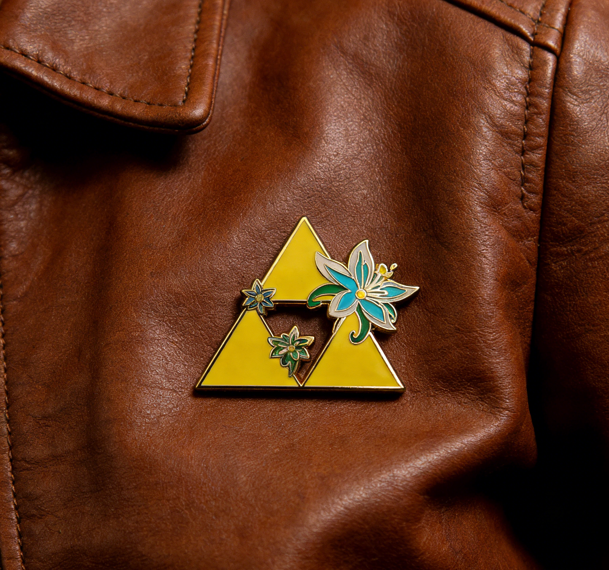 The Legend of Zelda Triforce with the Silent Princess Flower Pin