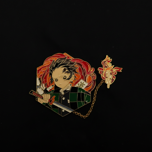 Demon Slayer Tanjiro W/ Chain Pin