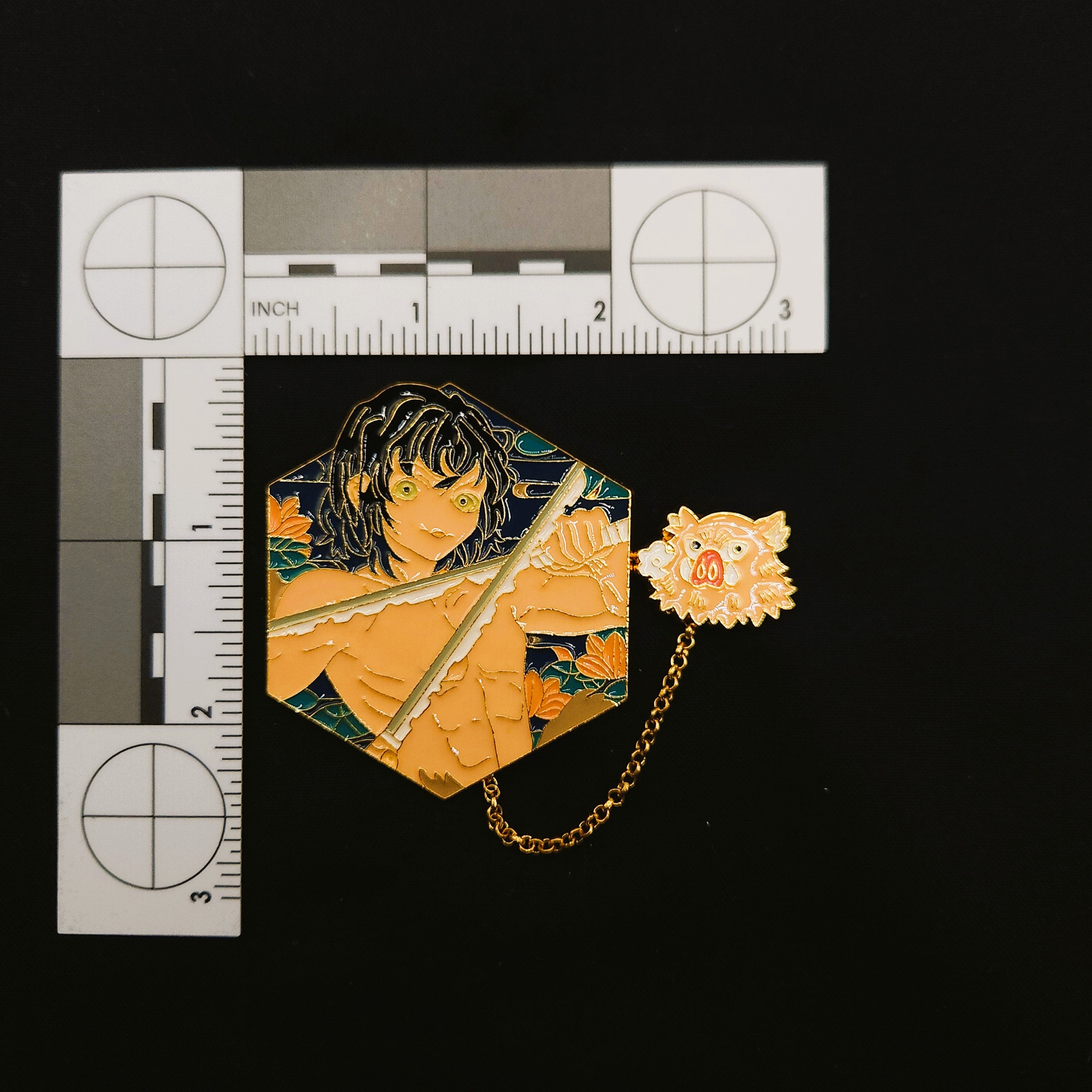 Demon Slayer Inosuke W/ Chain Pin