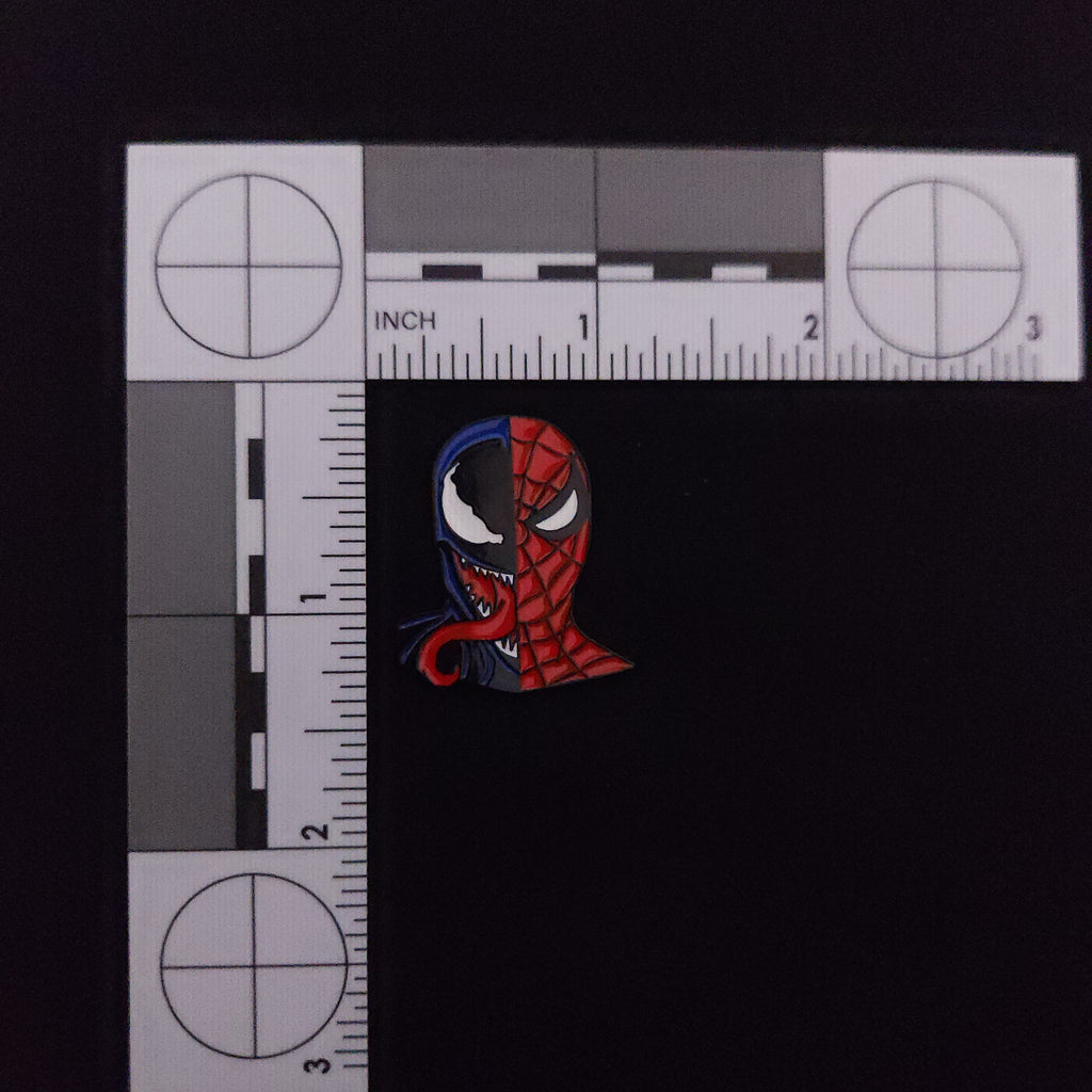 Marvel Spiderman x Venom Pin