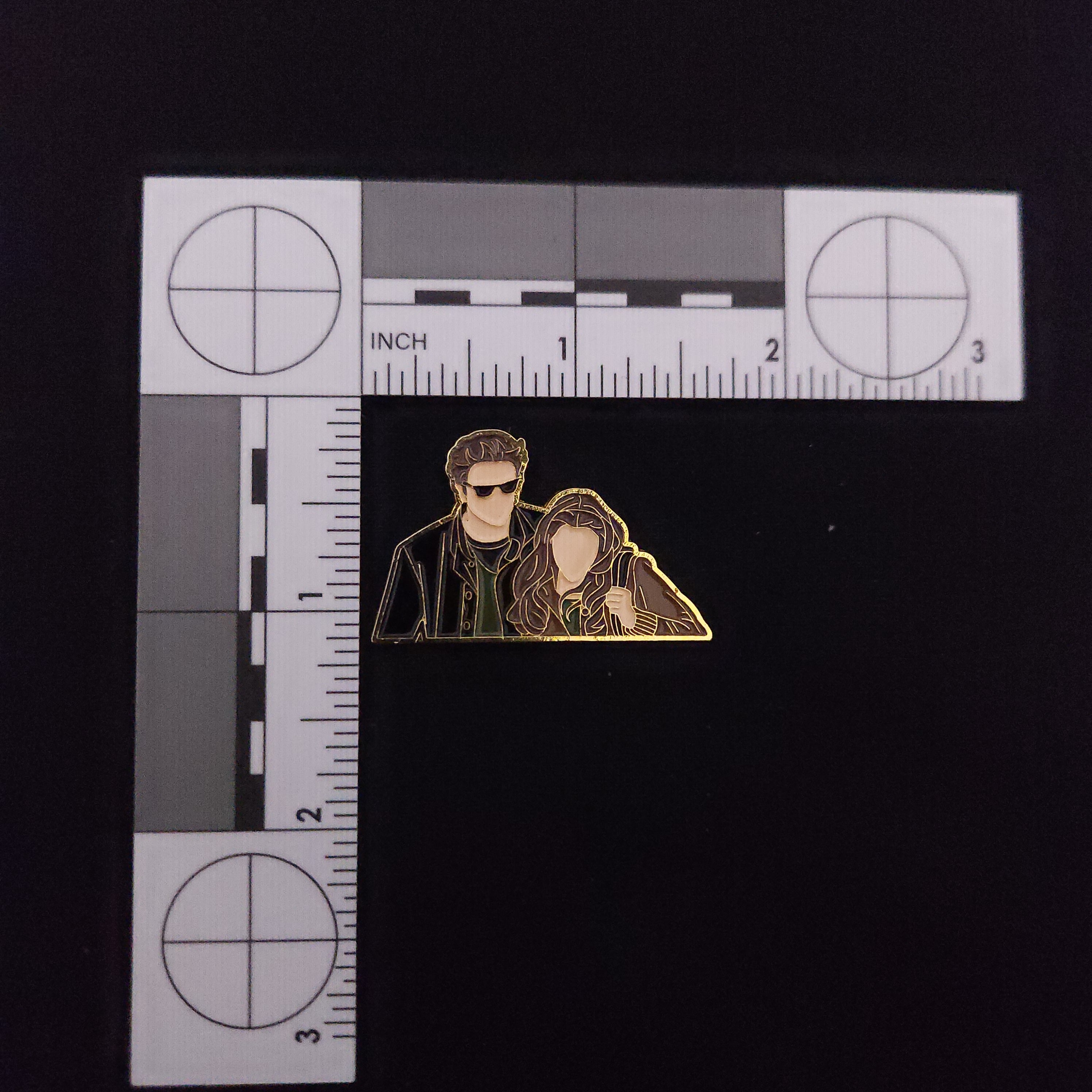 Twilight Edward and Bella Pin