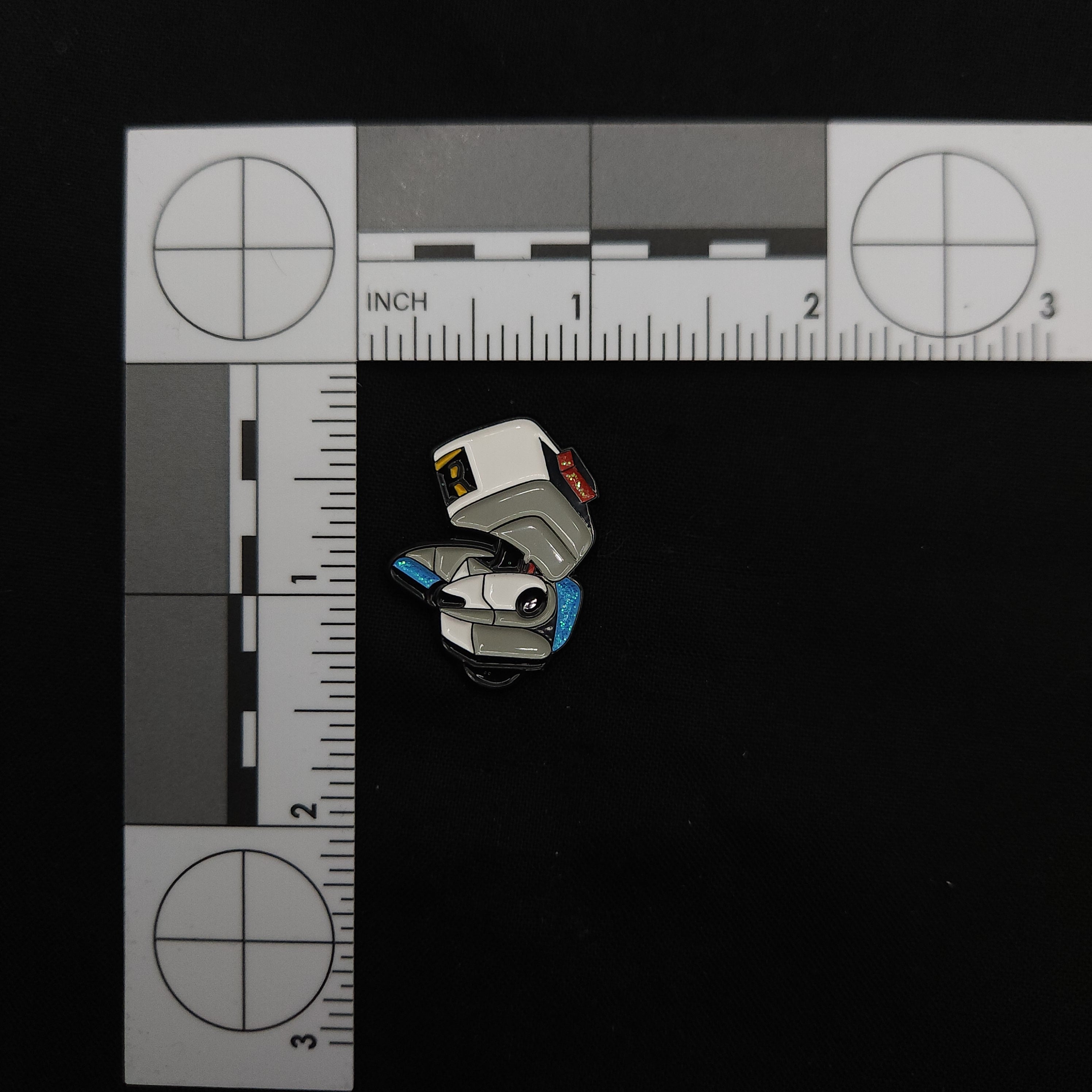 WALL-E M-O Pin