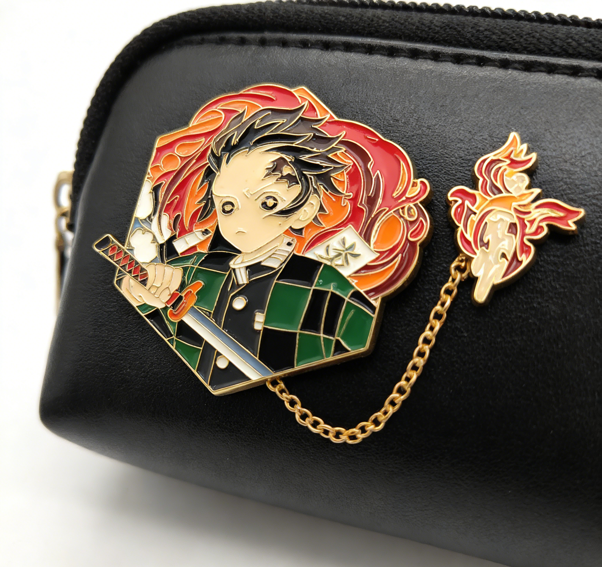 Demon Slayer Tanjiro W/ Chain Pin